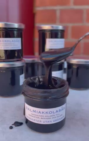 Salmiakkolasås